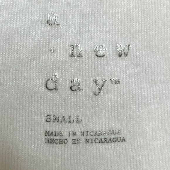 a new day Crazy Plant Lady Short Sleeve Shirt White & Black Small - Picture 4 of 4